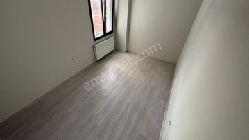 Mançodan Edremit Gaziilyas Mahallesi Tugay Yolu Üzerinde 3+1 Satılık Daire