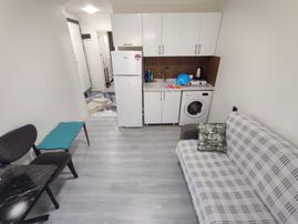 Yeşilyurt Metro Duragı Yanında Sıfır Eşyalı Kiralık 1+1 Daire