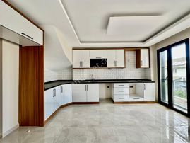 ꧁akçay Ay Emlaktan꧂burhaniye İskele'de Denize Sadece 100 M Manzaralı Çift Teraslı 3+1 Dublex Daire