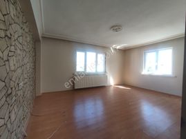 Yılmaz Gayrimenkulden Ful Yapılı Masrafsız Kacırılmayacak 3+1 Fırsat Dairesi