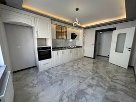 Öz Gayrimenkul'den Fevzi Çakmak Mah'de 3+1 Ara'kat Merkezi Konumunda Daire!!