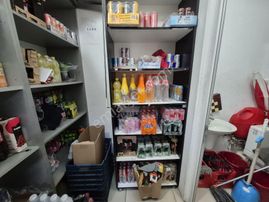 Alsancak İtalya Sokak Civarı Karlı Devren Market