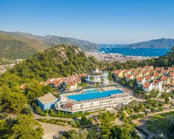 Marvera'dan Satılık Doğanın Kalbinde Site İçinde Tripleks Villa