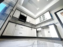 Burhaniye Pelitköy'de Aygülden Sıfır Denize100mt Nezih Siteiçi Bağımsız Ultra Lüks 3+1 Satılık Villa