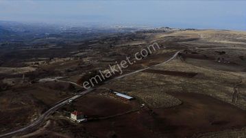Boğaz Manzaralı Elektiriği Yolu Olan Kupon Arazi