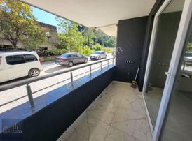 Uzman Emlak'tan Millet Bahçesi Karşısı Sıfır Satılık 2+1 Daire..