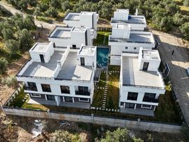 Parstan Zeytinlide Havuzlu Modern Tasarımlı Yerden Isıtmalı 4+1