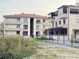 Sakarya Arifiye Mahallesinde Geniş 3+1 Kiralık Daireler