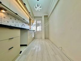 ꧁akçay Ay Emlaktan꧂ikizçay'da Ayrı Mutfak Müstakil Tadında Ön Cephe Satılık 1+1 Daire