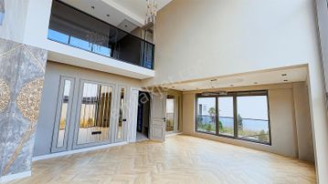 Doğayla İç İçe Verandalı 3+1 Modern Villa