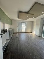 Varsak Esentepe Mah 1+1 Asansösrlü Katta Geniş Daire