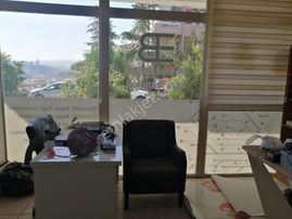 Merkezi Lokasyonda 2 Katlı, Geniş Depolu Satılık Kiracılı Dükkan