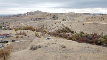 **/tatlar Da Köy Yakını Manzaralı Tapulu Bahçe/**