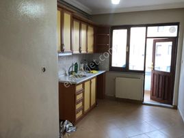 Aydınlıkevler De Site İçi 3+1 Kiralık Daire