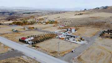 *--gicik Te Sürekli Yaşanabilir Cadde Üstünde İmarlı Tek Tapu--*