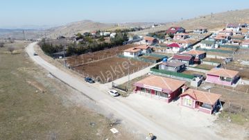 Tatlar Sakızagacı Mevkiinde Asfalt Üstü Elektrik Su Aktif Bahçe-