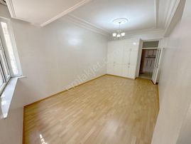 15 Temmuz'da Aile Apartmanında Muhteşem Geniş Kiralık 3+1 Daire