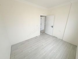 S.içerisinde Açık Cephe Muhteşem Genişlikte 2+1 Katbahçeli Daire