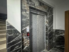 Net"ten Cadde Üzeri,asansörlü,çift Balkonlu,lüks 2+1 Ara Kat