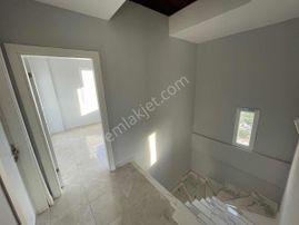 Engınkent Sıtesınde Köşe Konumlu Ayrı Mutfak Lüks Dubleks Vılla