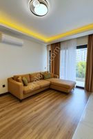 Oba'da Aktiviteli Butik Sitede Eşyalı 2+1 Daire