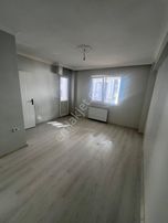 Edremit/pazartesi Paz.dogalgazlı/asön.3+1/8yıllık/öncephe Daire Satılık