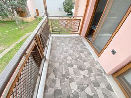 Ürkmez De Plaja 100m Havuzlu Site İçin'de 2+1 Satılık Daire