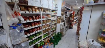 Şahincili Mahallesinde 180m² Market