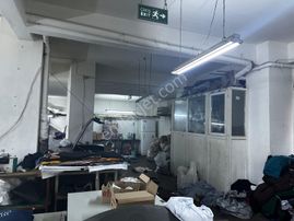 Yenibosna Merkez Mah. 135 M2 Sat İş Yeri Ana Cadde 1 Dak. Mesafe