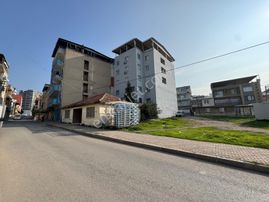 45 Remax Bestten Bayraklı Yamanlarda Imarlı Arsa