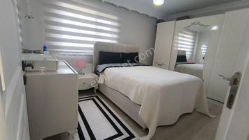 Yılmaz Gayrimenkulden Ful Yapılı Ebeveyn Banyolu Kacırılmayacak 3+1 Fırsat Dairesi