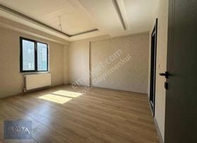 Rota Emlaktan Satılık 3+1 Site İçerisinde Park Cepeli