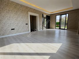 !..körkünde Ultra Lüks Masrafsız 3+1 Bireysel Havuzlu Villa..!