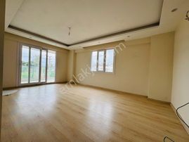 🏡 Göl-san Gayrimenkul’den 🏡 Pınarbaşı Mah. Köşe Başı 3+1 Fırsat Daire