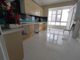 Karapürçek Mah Satılık 3+1 Asansörlü Çift Banyolu Eyüp Cami Yakını