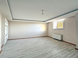 Selahaddin Eyyübi Mahallesinde Yeni Binada Kiralık Bahçe Kat