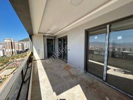 İsmail Yıldırım Sağlam Zeminde Manzaralı Lüks Geniş 4+1 Kiralık