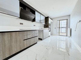 İkea Yanı Akadia Konutlarında 2+1 Harika Konum Manzaralı Ara Kat