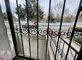 Eser Yapıdan Satılık 3+1 120m2 Balkonlu Arakat Gibi Yüksek Giriş