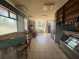 Karşıyaka Soğukkuyu'da Satılık Dükkan