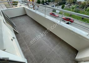 Kent'ten Satılık Akçay Altınkumda Pazar Sokağında Ön Cephe Denize 200mt 2+1 Daire