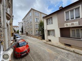 Nokta Emlak'dan Satılık 2+1 İstasyonun Kalbinde Daire!