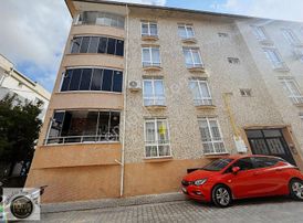 Nokta Emlak'dan Satılık 2+1 İstasyonun Kalbinde Daire!