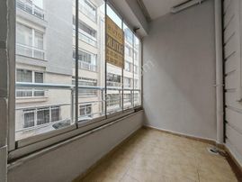 *** Batıkent'te [ 3+1 ] Satılık 135m2 Daire ( Asansör-ön Cephe )