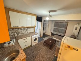 Pelitbağ'da 1+1 (faturalar Dahil) Ara Kat (balkonlu)