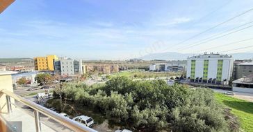 Alminadan Atatürk Cd Üzerinde Geniş M2 Kiralık Daire