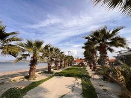 Alıağa Çakmaklı 'da Her Katında Denız Manzaralı Trıplex Doğalgazlı Satılık Yazlık