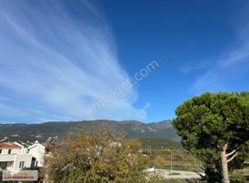 "güneşli'den" Akçay'da Denize 400 Mt Şık Tasarım 3+1 Sıfır Villa