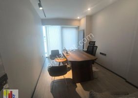 Mustafa Kemal Mahallesinde Ön Cephe Şık Ofis