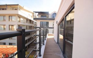 Çarşı"dan Metro Yakını Lüks Ferah Doğu Cepheli 4+1